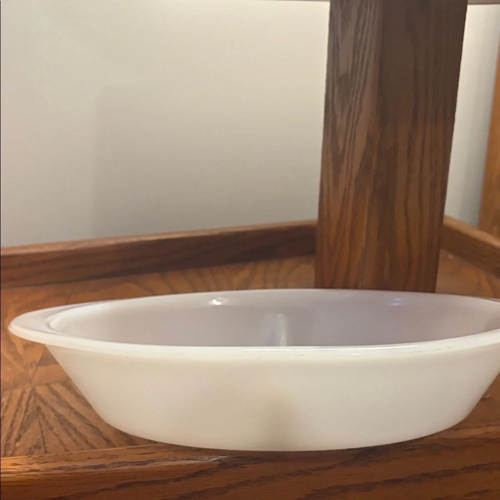 2 Pieces of Vintage Kitchenware Fireking Glasbake MCM Casserole & Mixing Bowl